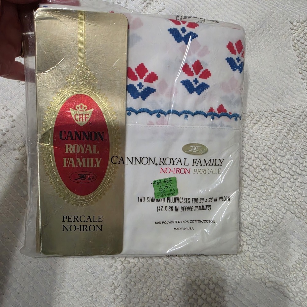 Vintage Cannon Royal Family Pillowcases Standard‎ Red White Blue Floral Pillows